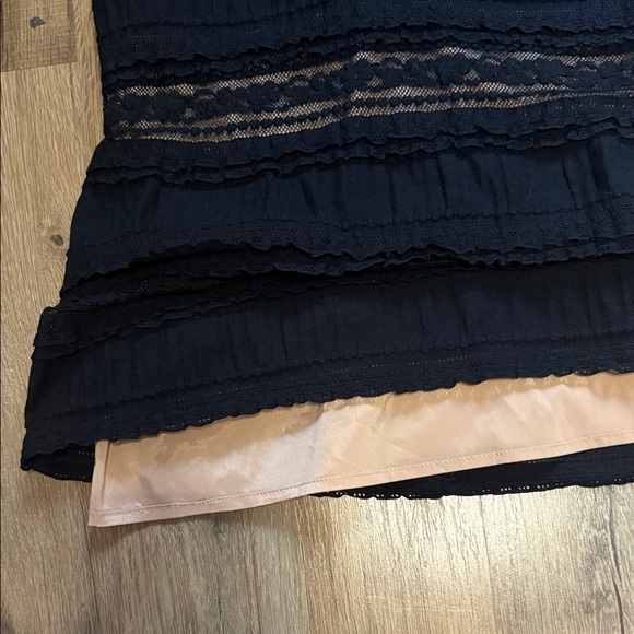 Black Long Sleeve Lace Top - Picture 9 of 9